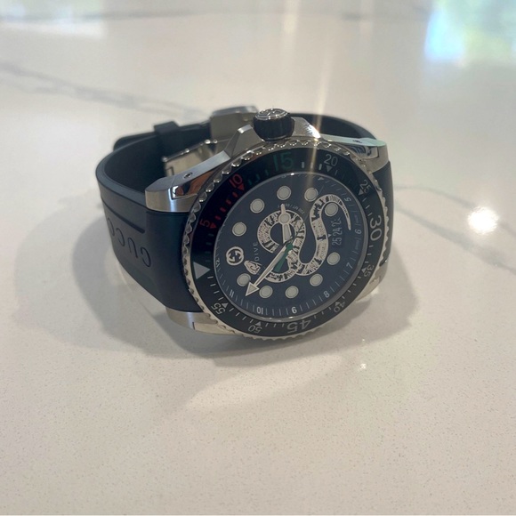 Gucci diver watch 45mm - Picture 1 of 3